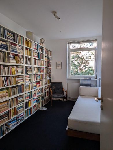 Erdgeschosswohnung in Alsternähe (Uhlenhorst) mit exklusiver Gartennutzung in Architektenhaus – Gästezimmer möbliert