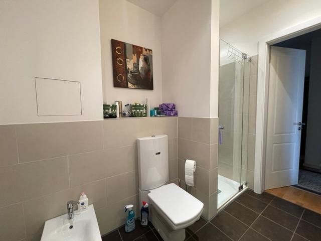 Exklusieve 3 Zimmer Wohnung mit Loggia, Stellplatz, Fußbodenheizung, Gäste WC, Klimaanlage – Meisaterbad