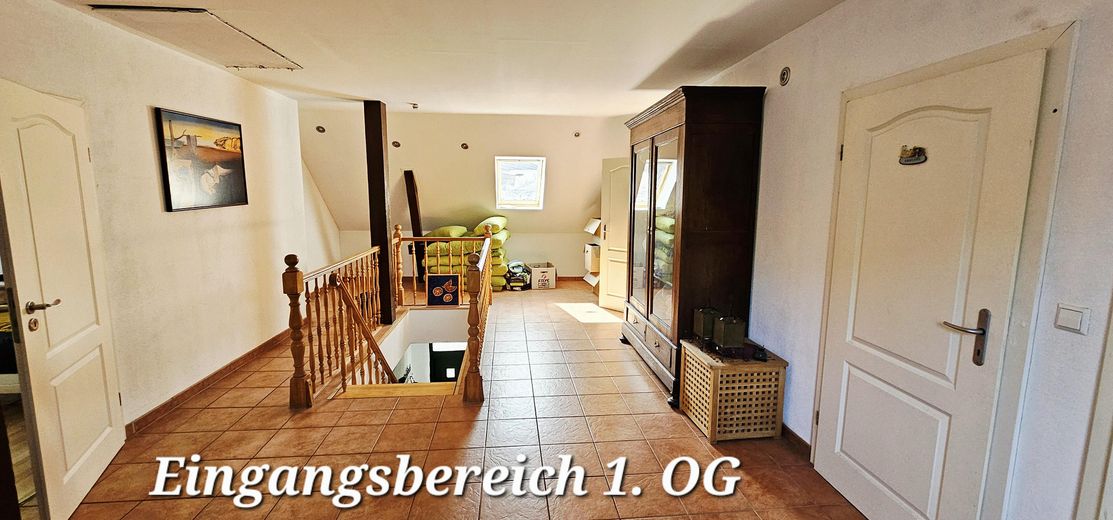 Tu sueño de tener un caballo en casa se hace realidad – Eingangsbereich 1. OG