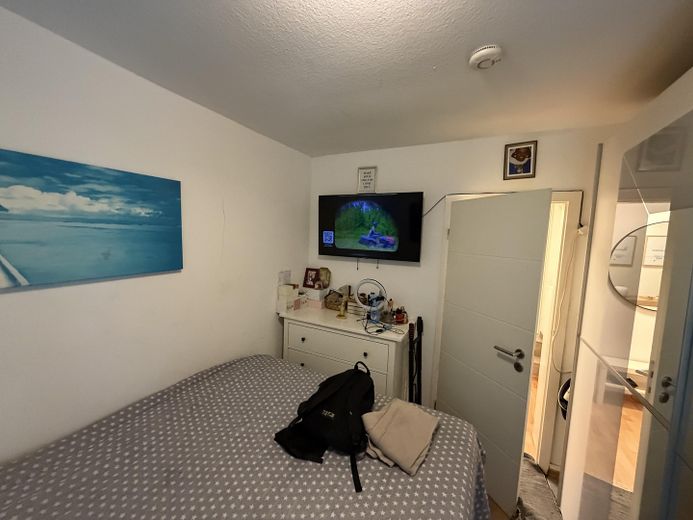 Bilocale con cucina, bagno e giardino, Solingen-Wald, ai margini del bosco, ristrutturato, su richiesta con cucina componibile a un piccolo prezzo – Foto 9