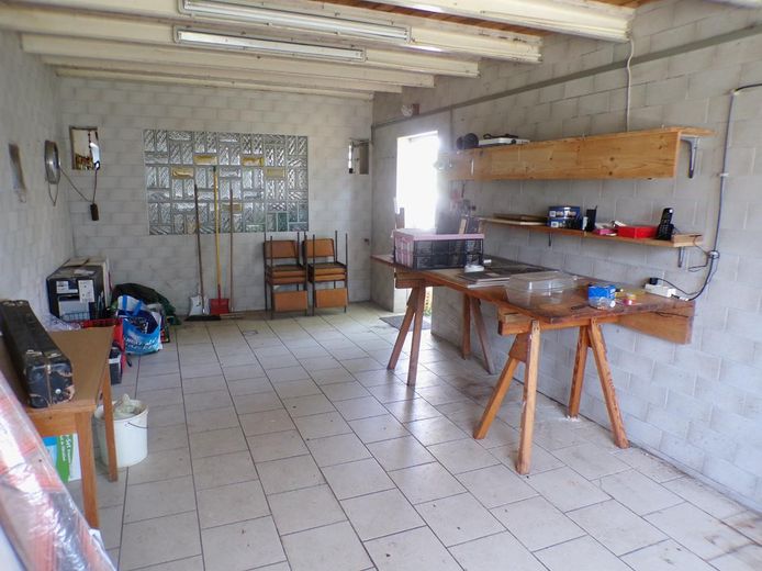 Natur. Ruhe. Bungalow auf Eckgrundstück mit unverbaubarem Ausblick – provisionsfrei! – 09_Hobbyraum_Mehrzweckgebäude