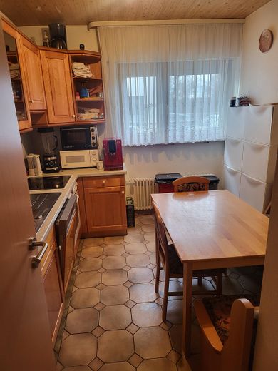 Gepflegtes 3-Familienhaus in Freiberg am Neckar – EG Küche