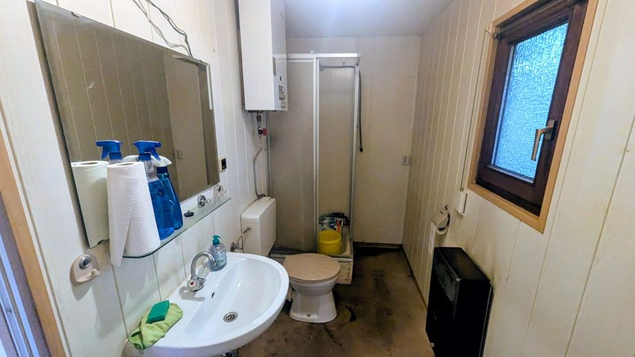 Casa per il weekend 60 mq con prima residenza nella zona turistica presso il lago balneabile – Foto 8