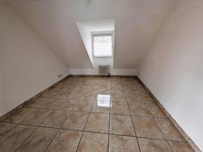 Schlafzimmer 1 (Eltern)