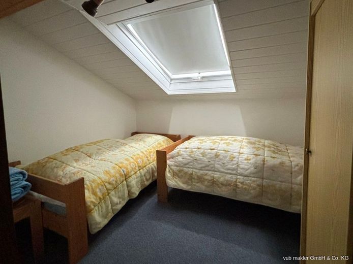 Zeitgemäß investieren: Mehrfamilienhaus in Bad Steben – VUB0002335-15
