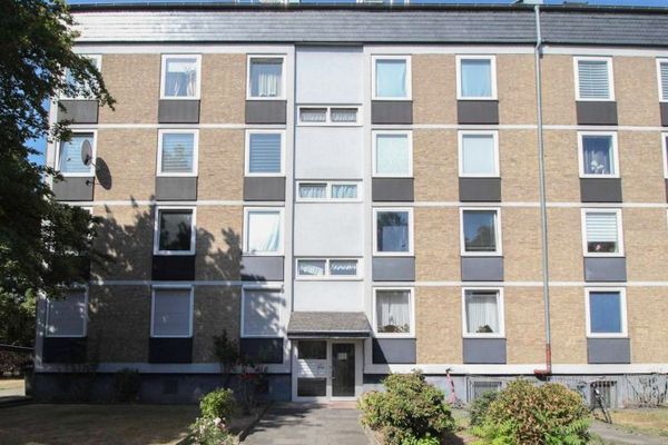 Charmant 3-kamerappartement op de begane grond met balkon met uitzicht op het groen, op een rustige locatie
