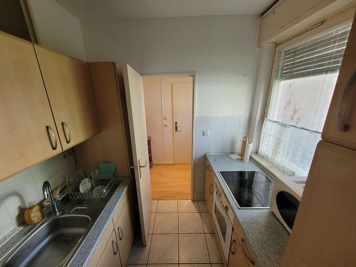 Bezugsfreie helle Wohnung mit Südwestloggia – Foto 5