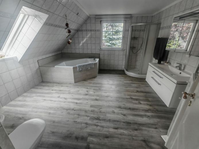 Grande casa unifamiliare a Wanzka – großes Bad DG mit Wanne, Bidet