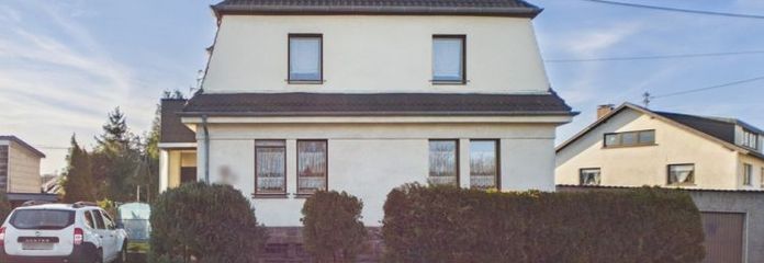 Friedrichsthal-Bildstock: Casa indipendente unifamiliare/bifamiliare di 177 m², giardino e 2 garage