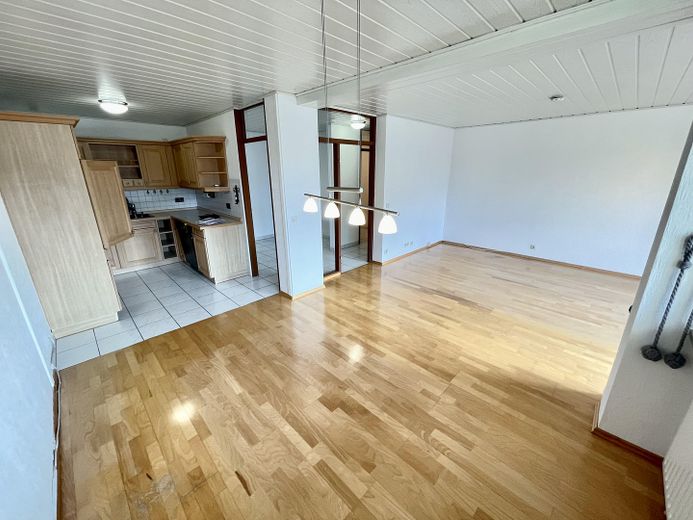 Esszimmer, Küche, Wohnzimmer