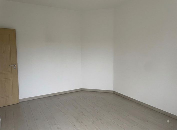 Modernes Einfamilienhaus mit viel Platz und idyllischem Garten, Kaufgrundstück – Küche