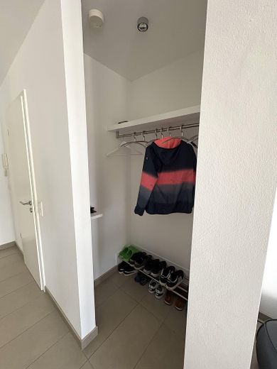 Maisonette di 3,5 locali * ASCENSORE * POMPA DI CALORE * 102mq + 19mq BALCONI – Garderobe