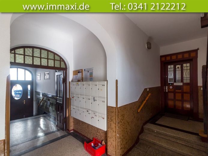 LEIPZIG-MÖCKERN + 3 RAUM WOHNUNG MIT EINBAUKÜCHE + 3.OG + AB SOFORT FREI – Treppenhaus