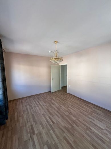 * 3-Zimmer Wohnung * in zentraler Lage von Meiderich* – Schlafzimmer