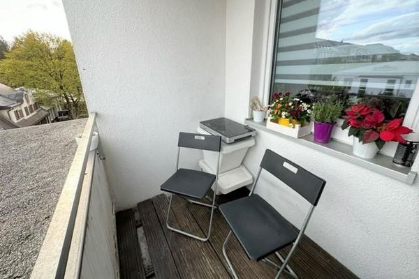 Ideal shared flat: Bright and friendly with south/west loggia