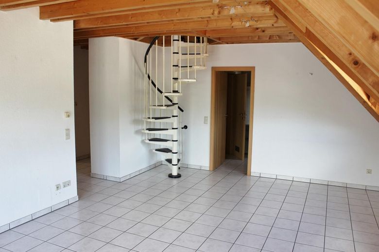 Schöne helle 3-Zimmer Wohnung in Schriesheim-Altenbach – Wohn-/Esszimmer