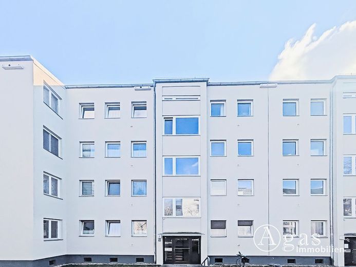 Hübsche 1-Zimmer-Wohnung mit Balkon in Charlottenburg-Nord - zuverlässig vermietet – Wohngebäude