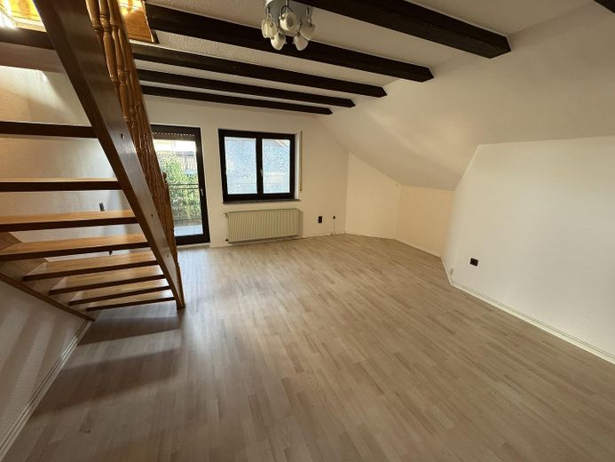 Schlafzimmer mit Aufgang DG