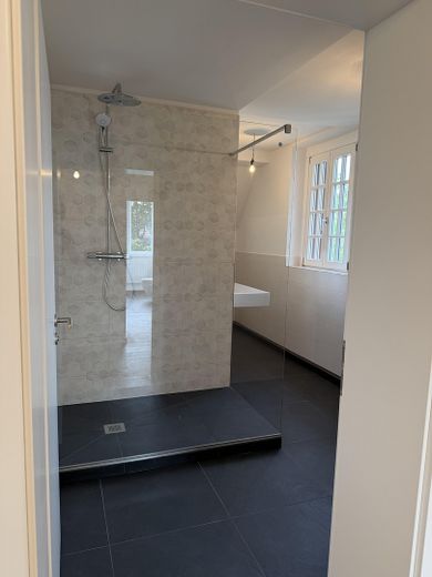 Wohnen im Denkmal: frisch sanierte 143-m²-Dachgeschosswohnung mit Haus-im-Haus-Charakter – Foto 21