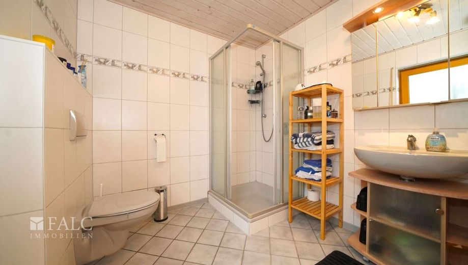 Dürfen wir vorstellen? Ihr Traumhaus! - FALC Immobilien – Für die Erfrischung zwischendurch