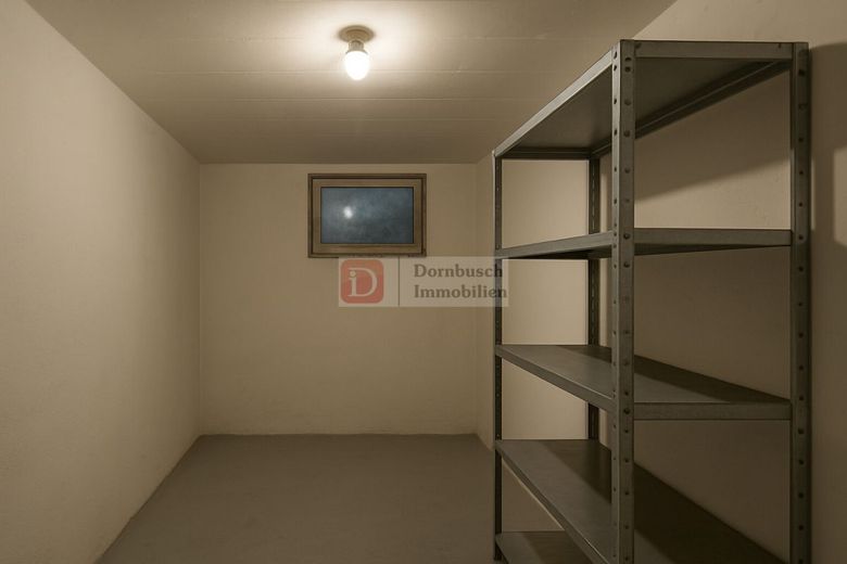 Top!! 3-Zimmer-Dachgeschoss nahe Kurpark – Kellerabteil