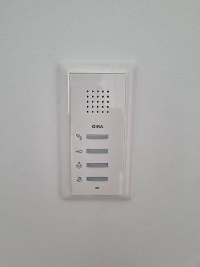 2 Zimmer Wohnung inklusive Einbauküche und Waschmaschine. – Foto 1