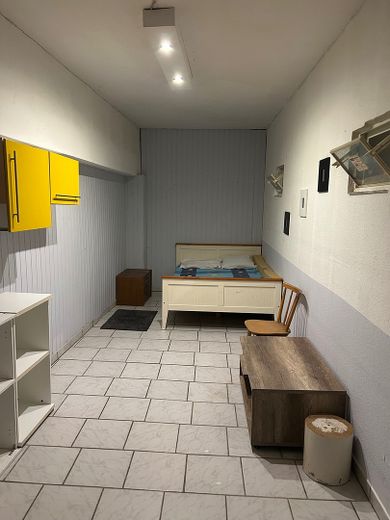 VIVIENDA DE 3 HABITACIONES CON COCINA, BAÑO Y PASILLO CERCA DEL AEROPUERTO DE HAHN – Foto 11