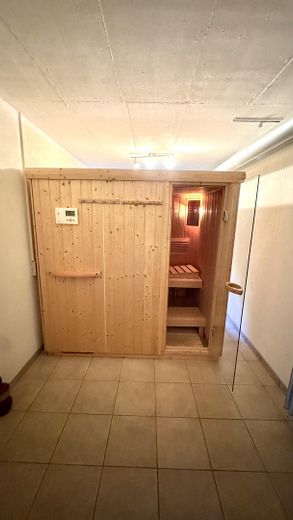 Traumhafte 3-Zimmer-Wohnung in Bad Tölz – mit Balkon, Einbauküche & Sauna! – Eigener Kellerraum mit Sauna
