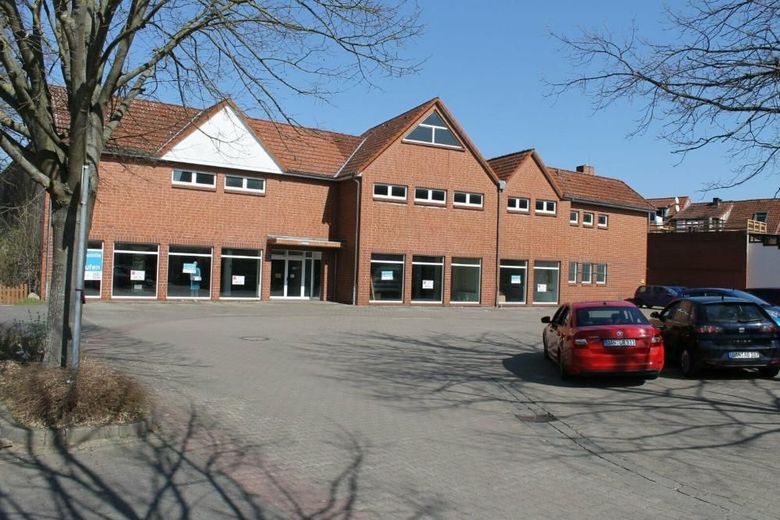 Wohn- und Geschäftshaus / Möbelhaus / Einzelhandelsflächen /// in zentraler Innenstadtlage – Bild 2