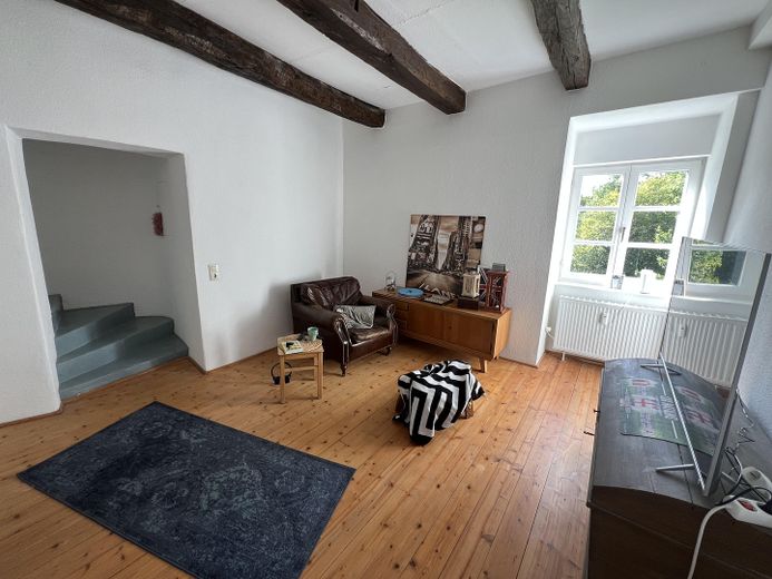 Idyllische Altbauwohnung mit Blick aufs Wasser – Schlafzimmer 1