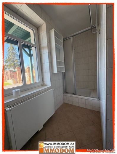 Hochwertiges Wohnhaus mit Maisonetten-Wohnung und 2 Einliegerwohnungen in Zwickau zu verkaufen! – Bad im EG rechts