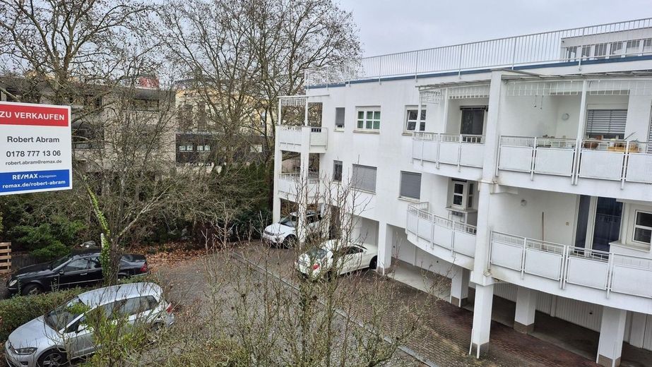 Neuer Preis ! RMH mit Garage, 2 Balkonen, Garten und Terrasse – Ausblick Balkon EG