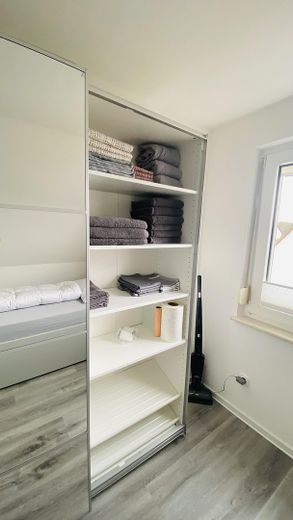 Schlafzimmer mit Bettwäsche