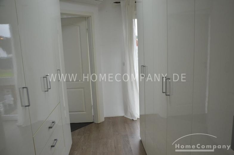 Casa molto bella e confortevole con giardino, terreno di circa 800 mq e doppio posto auto coperto – 7d2cfcf3cd7a4f50ab4d6ac6bb5194e84ca3c102.jpg
