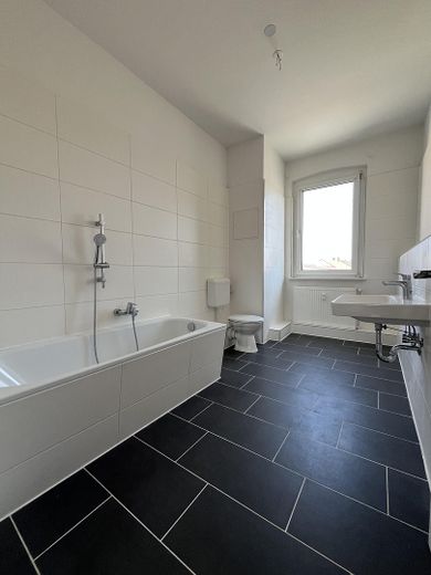 helle 4-Zimmer-Wohnung im 2. OG – Foto 6