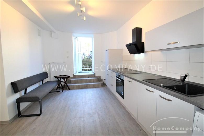 24327 HomeCompany Dresden Möbliert/Furnished 2-Zimmer-Apartment in Dresden-Gruna max. 2 Personen – f153d9dda5e165339545e7b6ff3fcae6e9c3b034.jpg