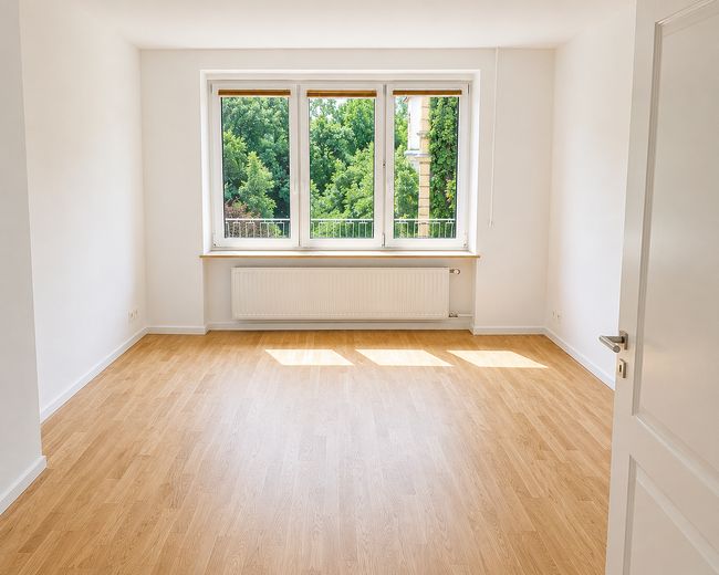 Prima locazione in appartamento di 3 locali con balcone e cucina dopo ristrutturazione – Foto 1
