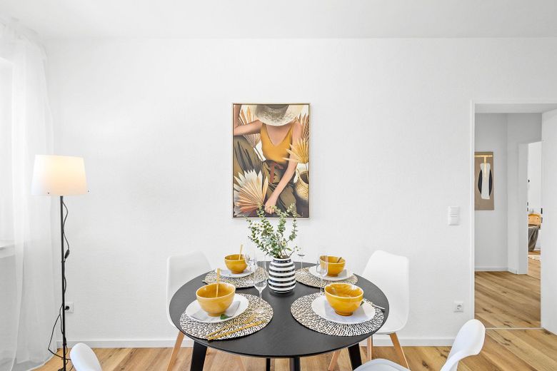 Sofort einziehen! Helle, moderne und lichtdurchflutete 4,5-Zi. Wohnung in guter Lage in Straubing! – Essbereich