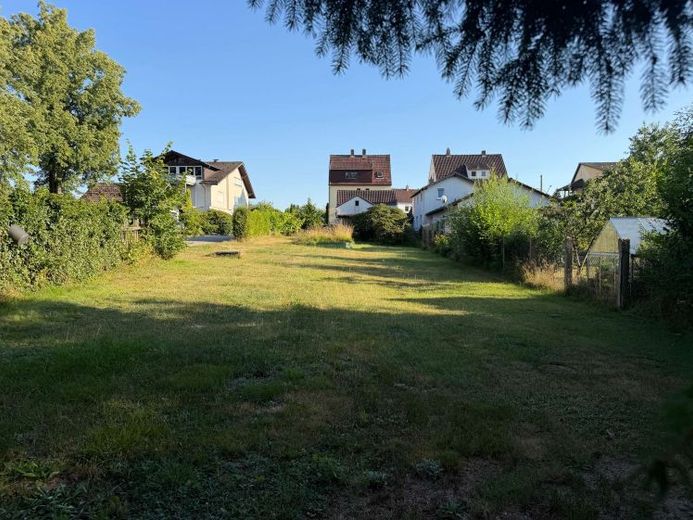 Single-family house with 1045 square meters of land in Wildenheid! – Photo 1