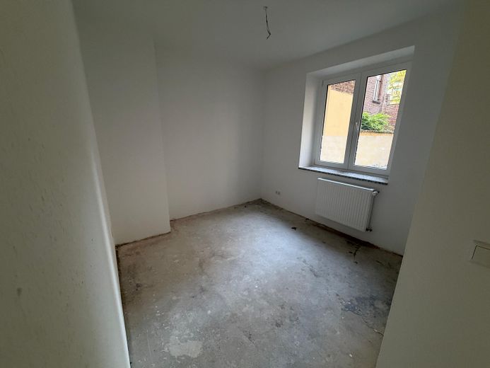 Sanierte 3 Zimmer Wohnung in der Südstadt – Esszimmer