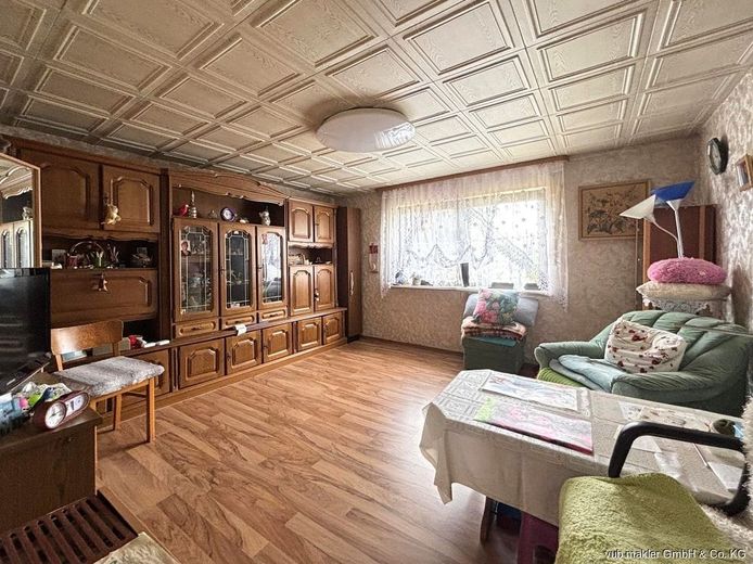Zweifamilienhaus mit Renovierungsbedarf in ruhiger Lage von Bernstein – VUB0002461-10