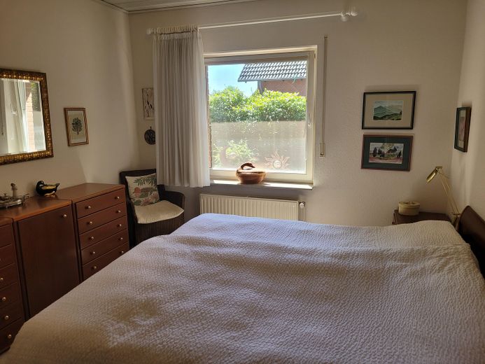 Schlafzimmer mit angrenzender 