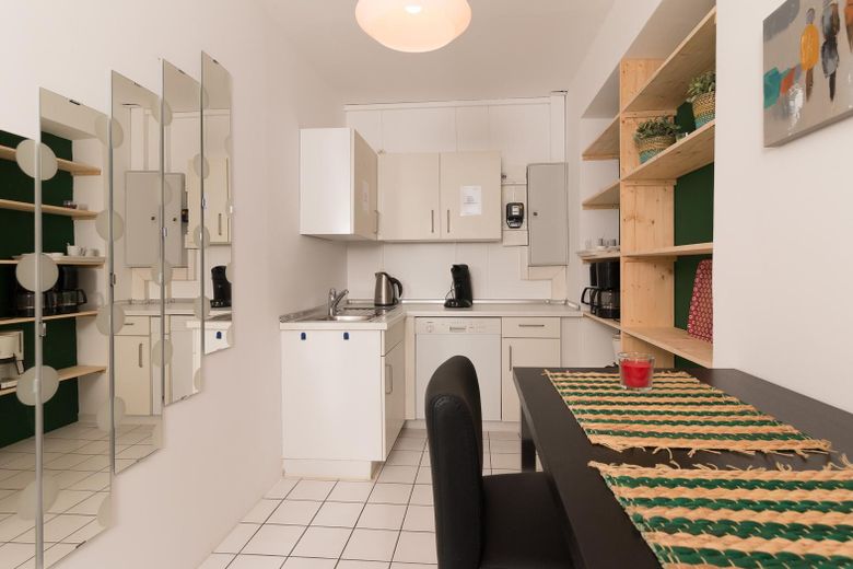 9,00 €/m² fiyatla yaklaşık 25,14 m² yeni yenilenmiş OFİS ALANI – Fotoğraf 10