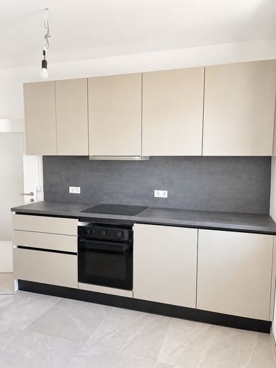 Prima occupazione dopo ristrutturazione completa | Moderno appartamento di 3 locali con cucina componibile – Küche