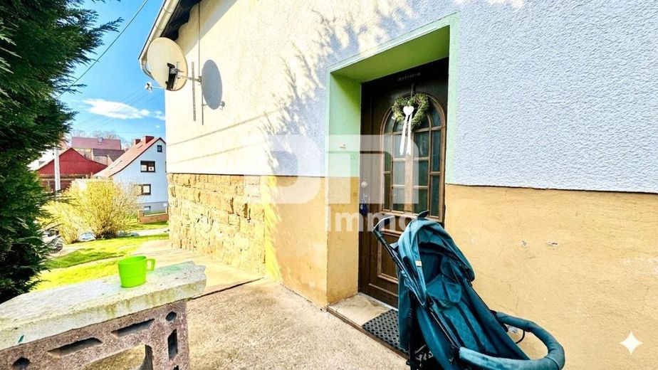 Charmanter Wohntraum mit Tradition und Moderne auf großem Grundstück – Haupteingang