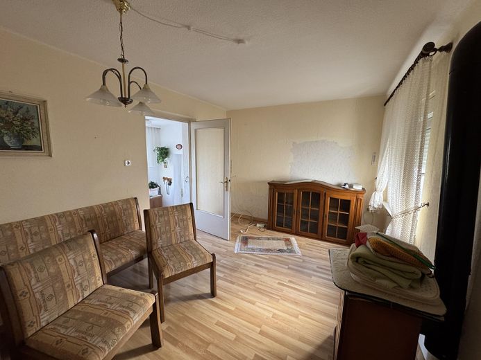Doppelhaushälfte in ruhiger Lage mit Doppelgarage – Foto 9
