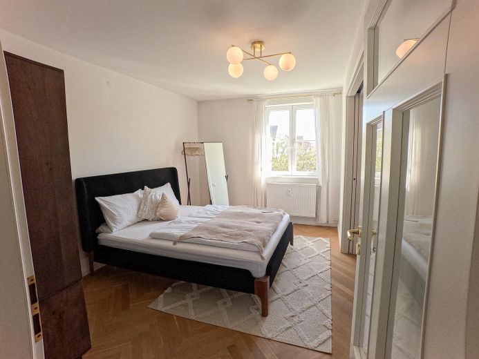 1. Schlafzimmer