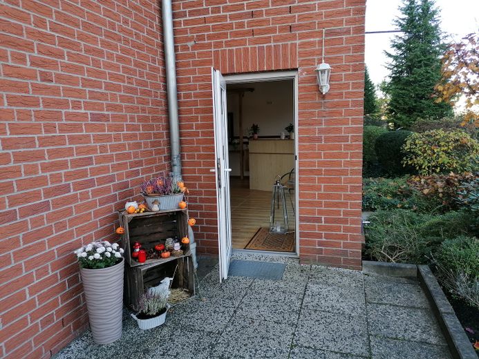 Friseursalon Friseurladen Kosmetikladen Fußpflege Henstedt Ulzburg – Foto 12