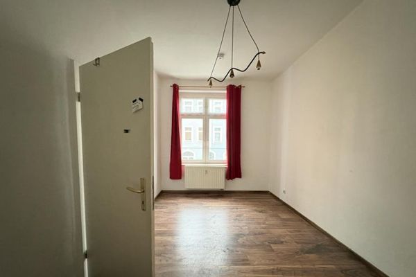 2-Raum Wohnung mit großer Küche in Auerbach