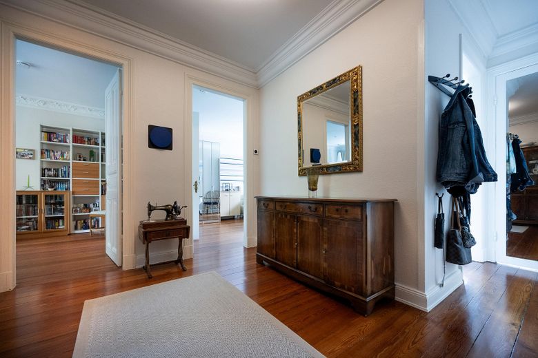 Bellissimo appartamento d'epoca in Ulmenstraße presso Stadtpark - da privato – Flur 